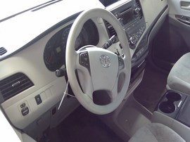 2014 TOYOTA SIENNA, BURGUNDY, LE MODEL, 3.5L, AT, FWD,   Z26373
